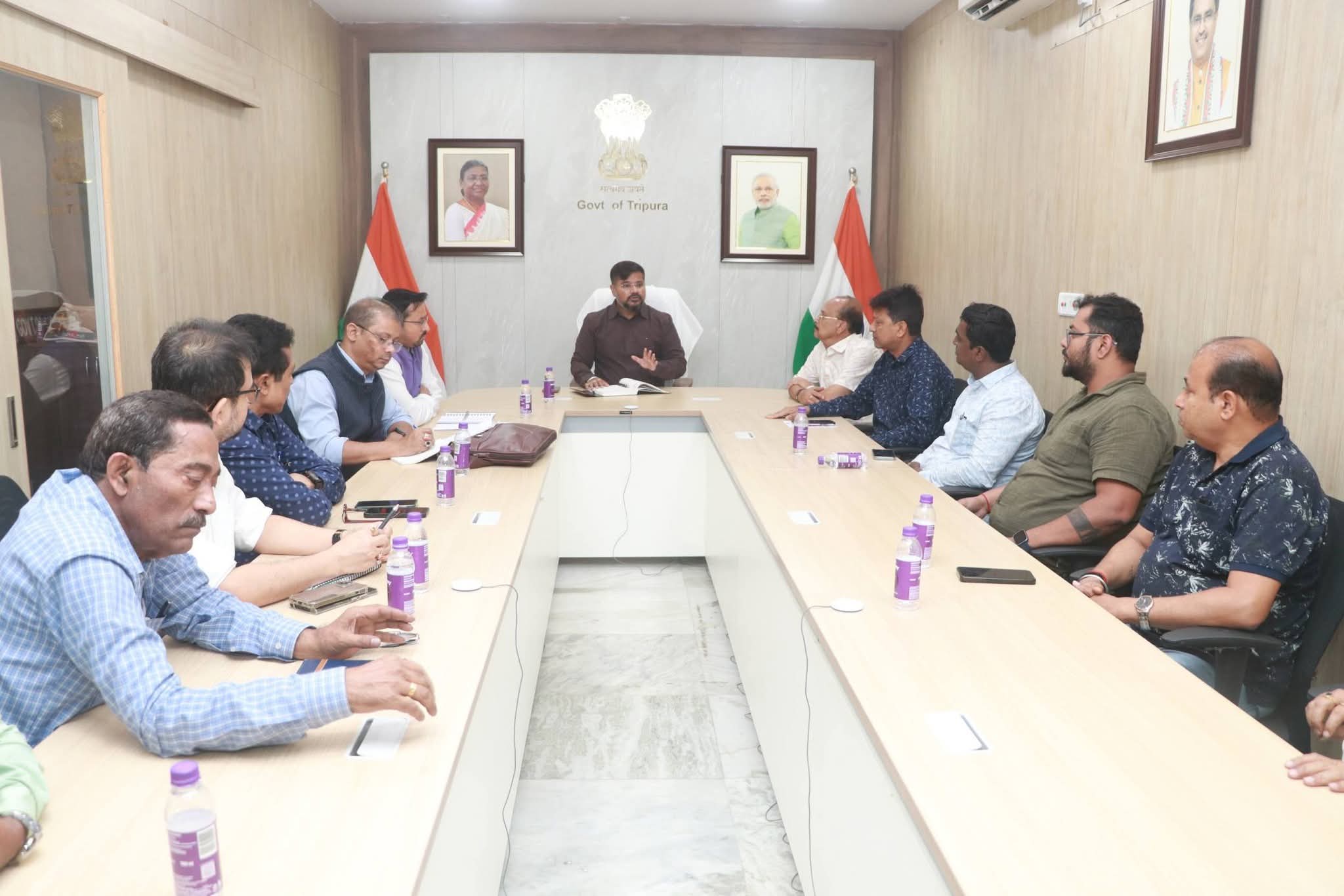 মধ্যপ্রাচ্যে যুদ্ধ পরিস্থিতি সত্ত্বেও রাজ্যে জ্বালানি ও নিত্যপ্রয়োজনীয় সামগ্রীর কোনও সঙ্কট নেই: সুশান্ত চৌধুরী