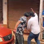 চড়িলাম বাজারে প্রকাশ্যে অস্ত্রের ঝলকানি, ফেন্সিডিল বোঝাই গাড়ি লুট  আহত একাধিক