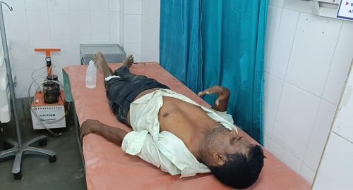 রাস্তায় ফেলে  পঞ্চায়েত সদস্য জসীম আহম্মেদকে মারধরের অভিযোগ