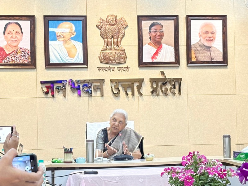 উত্তরপ্রদেশে শিক্ষাব্যবস্থার সংস্কারে জোর রাজ্যপাল আনন্দীবেন প্যাটেলের