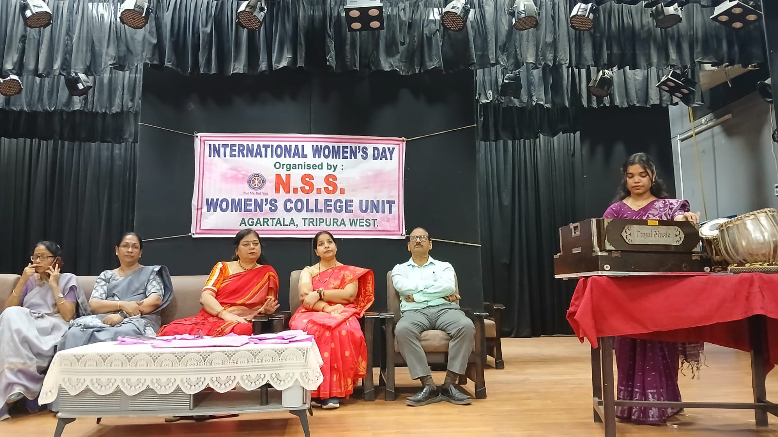 উইমেন্স কলেজে আন্তর্জাতিক নারী দিবস উদযাপন