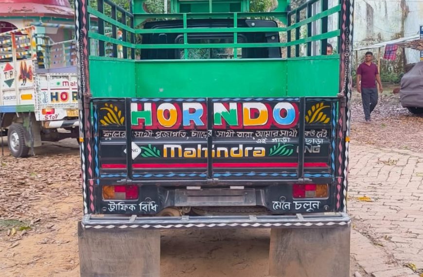 সাংবাদিক মৃত্যুর ঘটনায় দায়ী গাড়ি আটক, পলাতক চালকের খোঁজে পুলিশ