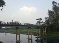 কাঞ্চনমালার বগারচতলে বাঁশের সাঁকোই একমাত্র ভরসা, পাকা কালভার্ট নির্মাণের দাবিতে সরব এলাকাবাসী