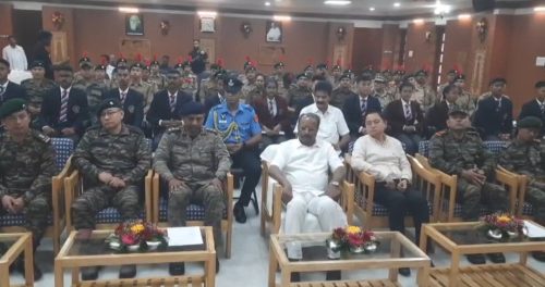 এনসিসি ক্যাডেটদের সংবর্ধনা দিলেন রাজ্যপাল