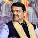 সংযুক্ত আরব আমিরাতে আটকে মহারাষ্ট্রবাসীদের হেল্পলাইনে যোগাযোগের আর্জি মুখ্যমন্ত্রী ফড়নবীসের