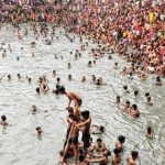 লাউগাংয়ে ঐতিহ্যবাহী বারুণী মেলা, হাজারো মানুষের ঢল