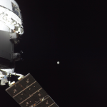 চাঁদের কাছ থেকে পৃথিবীর মনোমুগ্ধকর ছবি পাঠাল আর্টেমিস-দুই নভোচারীরা