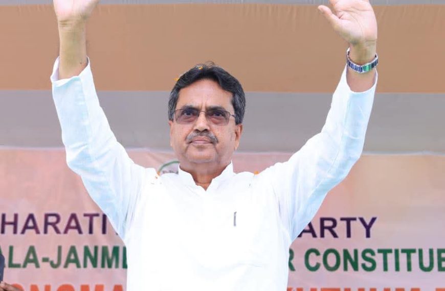 গাবর্দী বাজারে নির্বাচনী সমাবেশে মুখ্যমন্ত্রী