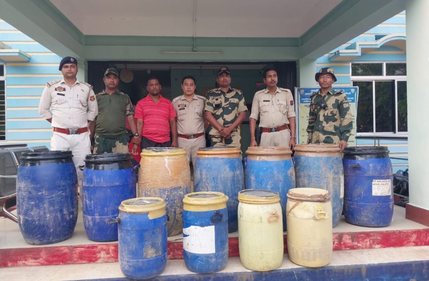 কলমচৌড়ায় মাদকবিরোধী অভিযানে বিপুল গাঁজা উদ্ধার, আটক গৃহকর্তা