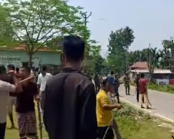 দয়ালপাড়ায় বোমাবাজি ও গুলিচালনা, উত্তপ্ত আমতলী–গোলাঘাটি কেন্দ্র