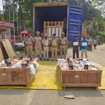 চুড়াইবাড়িতে ফের নেশা কারবারে বড়সড় ধাক্কা, ৩৬ লক্ষ টাকার কফ সিরাপ জব্দ, চালক পলাতক