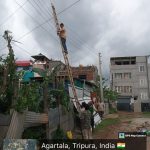 ঝড়ে বিধ্বস্ত বিদ্যুৎ পরিকাঠামো, দুর্যোগেও ময়দানে নিগম কর্মীরা, তদারকিতে স্বয়ং মন্ত্রী রতন লাল নাথ