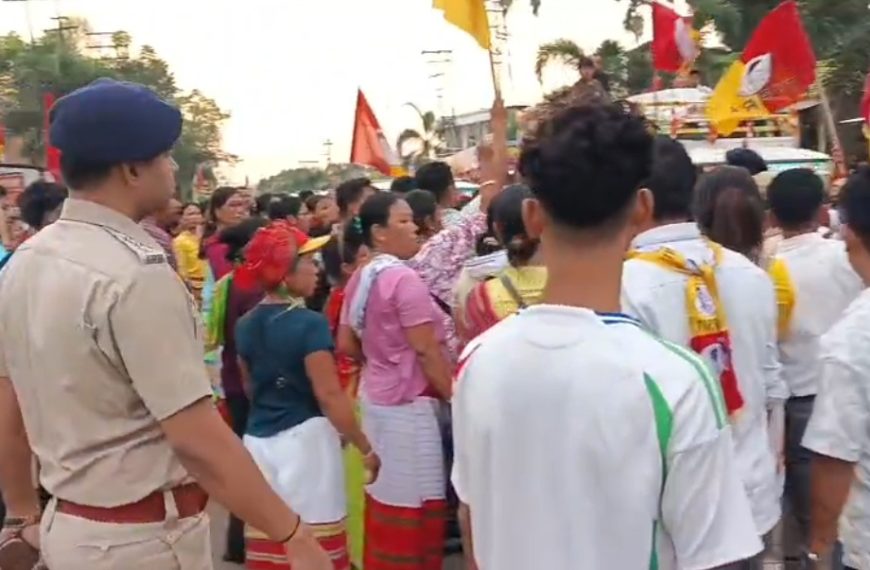 মুখ্যমন্ত্রীর সভার আগে বিশ্রামগঞ্জে উত্তেজনা, ‘গো-ব্যাক’ স্লোগানে সরগরম এলাকা