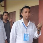 উৎসবমুখর পরিবেশে ভোটগ্রহণ, ২৮ আসনেই জয়ের দাবি রুনিয়েল দেববর্মার