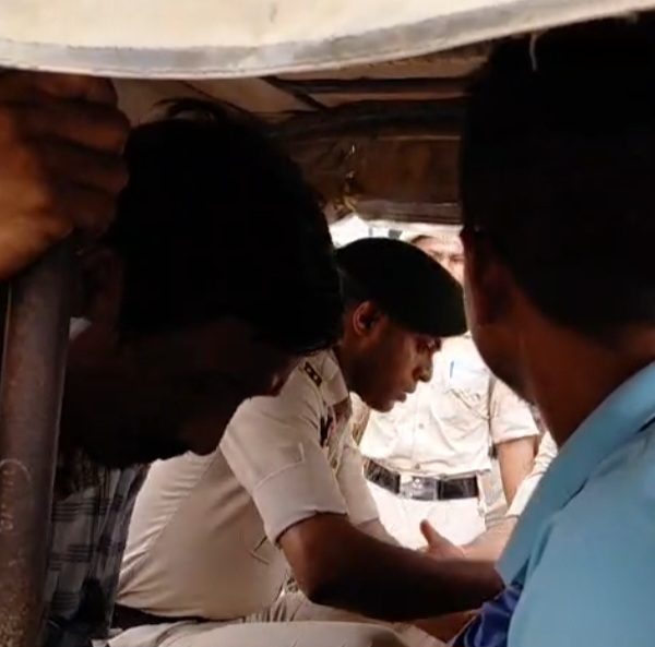 বিজেপি বিধায়কের গাড়িতে হামলা: গ্রেফতার ৩ অভিযুক্ত