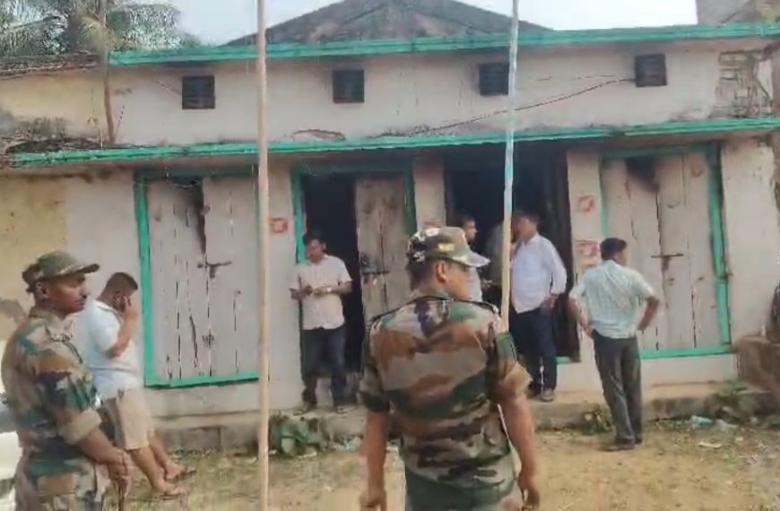 মনুবনকুলে বিজেপি অফিসে অগ্নিসংযোগের অভিযোগ, উত্তেজনা এলাকায়