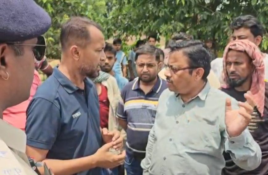 সেচ ও পানীয় জলের সংকটে সোনামুড়ায় সড়ক অবরোধ, আশ্বাসে উঠল বিক্ষোভ