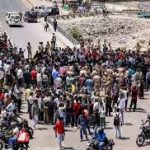 নয়ডায় কম মজুরির প্রতিবাদে উত্তাল শ্রমিক বিক্ষোভ, পরিস্থিতি সহিংস