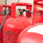 ৫ কেজি এলপিজি সিলিন্ডার কিনতে আর ঠিকানার প্রমাণ লাগবে না: কেন্দ্র