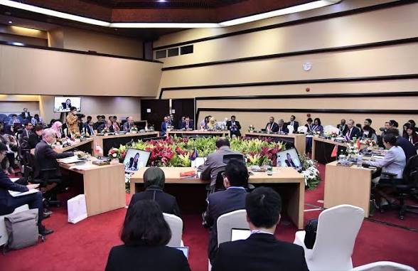 ভারত-আসিয়ান কৌশলগত অংশীদারিত্ব জোরদারে আলোচনা