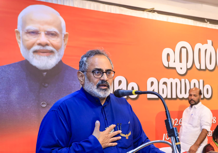 ককরোচ জনতা পার্টি’ ভারতের বিরুদ্ধে ষড়যন্ত্র, এনআইএ তদন্তের দাবি বিজেপির
