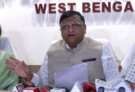 পশ্চিমবঙ্গের নতুন মুখ্যসচিব হিসেবে নিয়োগ মনোজ কুমার আগরওয়ালের