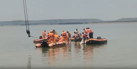 জব্বলপুরে ক্রুজ দুর্ঘটনায় মৃতের সংখ্যা বেড়ে ৯, নিখোঁজ ৪ জনের খোঁজ চলছে