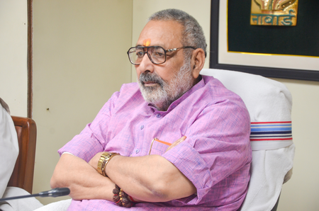 রাস্তায় নামাজ নয়, আইনশৃঙ্খলাই অগ্রাধিকার: ধামির সিদ্ধান্তকে সমর্থন গিরিরাজ সিংয়ের