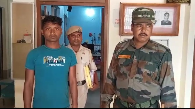 দীর্ঘদিন পলাতক এনডিপিএস মামলার অভিযুক্ত গ্রেপ্তার, যাত্রাপুরে চাঞ্চল্য