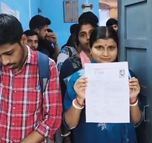 স্পেশাল এক্সিকিউটিভ নিয়োগ ঘিরে ফের প্রশ্নের মুখে সরকার,…