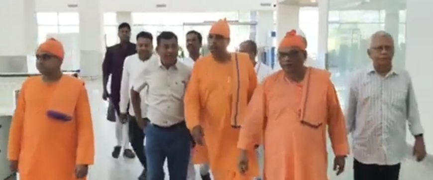 সাব্রুমে মৈত্রী সেতু, স্থলবন্দর ও আইসিপি পরিদর্শনে স্বামী পূর্ণাত্মানন্দজি মহারাজ
