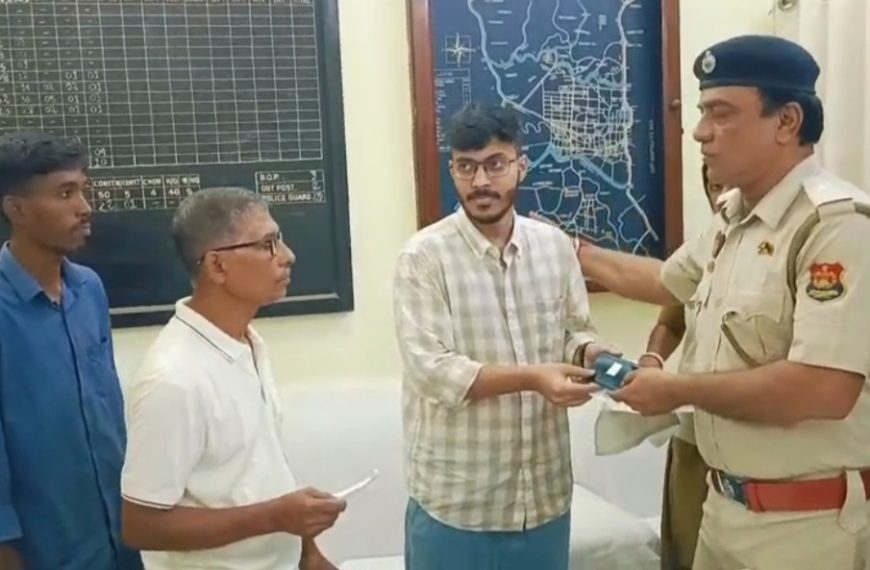 পশ্চিম থানার সাফল্য, উদ্ধার ৩৫টি হারানো মোবাইল ফোন