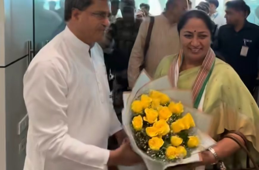 ত্রিপুরায় এলেন দিল্লির মুখ্যমন্ত্রী রেখা গুপ্তা ও উপ-মুখ্যমন্ত্রী ব্রজেশ পাঠক
