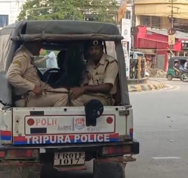৫ কোটি টাকার কেলেঙ্কারির তদন্তে তৎপর পুলিশ, গ্রেপ্তার…