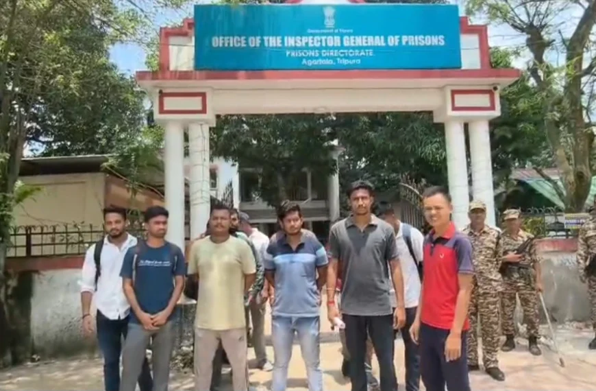জেল ওয়ার্ডেন নিয়োগ প্রক্রিয়া দ্রুত শুরুর দাবিতে কারা দপ্তরের আইজির কাছে ডেপুটেশন বেকার যুবকদের