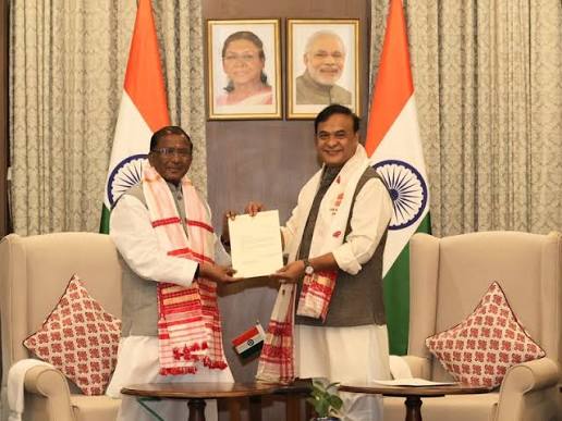 আসামে মুখ্যমন্ত্রীর পদত্যাগ, ১২ মে নতুন সরকারের শপথের সম্ভাবনা