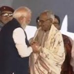 বাংলার প্রবীণতম বিজেপি কর্মী মাখনলাল সরকারকে সম্মান মোদির, বললেন ‘এমন অনুপ্রেরণাদায়ী ব্যক্তিত্ব পেয়ে আমরা গর্বিত’