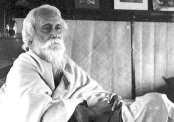 কবিগুরু রবীন্দ্রনাথ ঠাকুরের জন্মজয়ন্তী উপলক্ষে আগরতলায় প্রভাতফেরী