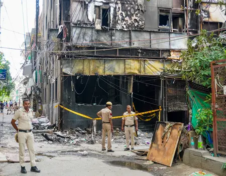 মালব্য নগরের অগ্নিকাণ্ডে ১৩ বিদেশি নাগরিকের মৃত্যু, আহত ২২ জনেরও বেশি: বিদেশ মন্ত্রক