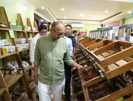 জৈব চাষে জোর, ‘ওরজা’ সার ব্র্যান্ড চালু করলেন মণিপুরের মুখ্যমন্ত্রী