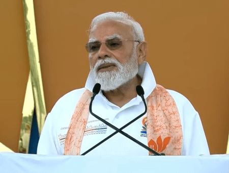 ‘সুস্থ সমাজই গড়ে তোলে শক্তিশালী ও সমৃদ্ধ জাতি’ — আন্তর্জাতিক যোগ দিবসে প্রধানমন্ত্রী মোদির আহ্বান