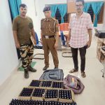 বিলোনিয়া রেল স্টেশন থেকে উদ্ধার ২৭৫ বোতল এসকফ কফসিরাপ