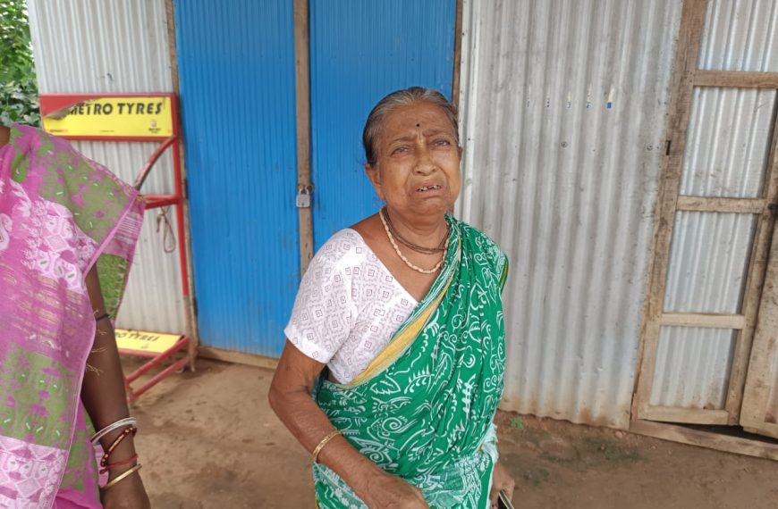 আদরের ছেলের আক্রমণে রক্তাক্ত বৃদ্ধা মা, প্রাণ বাঁচাতে থানায় অভিযোগ