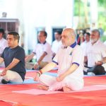আহমেদাবাদে আন্তর্জাতিক যোগ দিবস উদযাপন, অমিত শাহের সঙ্গে যোগাভ্যাসে অংশ নিলেন গুজরাটের উপমুখ্যমন্ত্রী