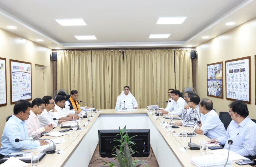 রাজ্যের জন্য দীর্ঘমেয়াদি ও টেকসই জলসম্পদ ব্যবস্থাপনার উপর গুরুত্ব মুখ্যমন্ত্রীর