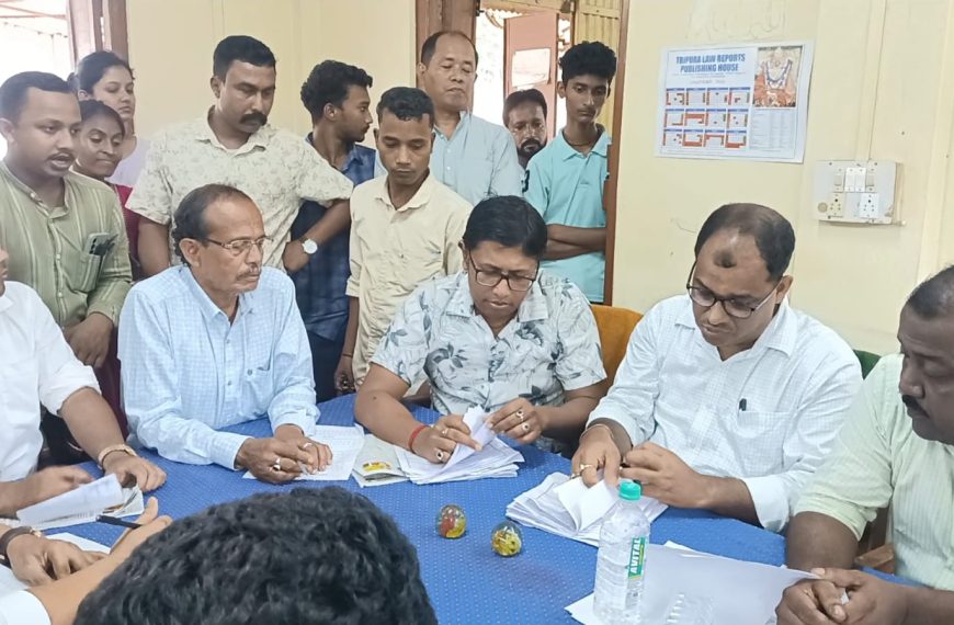 বিশালগড় বার অ্যাসোসিয়েশন নির্বাচন সম্পন্ন: উন্নয়ন মঞ্চের দাপট, কোষাধ্যক্ষ পদে প্রগ্রেসিভ প্যানেলের সাফল্য