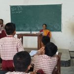 অবসরের ১৪ বছর পরও বিনা পারিশ্রমিকে পাঠদান, শিক্ষিকা প্রতিমা পালের অনন্য দৃষ্টান্ত