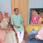 মুখ্যমন্ত্রীর হস্তক্ষেপে বাংলাদেশ থেকে উদ্ধার অপহৃত স্কুলছাত্রী, পরিবারের হাতে তুলে দিল পুলিশ