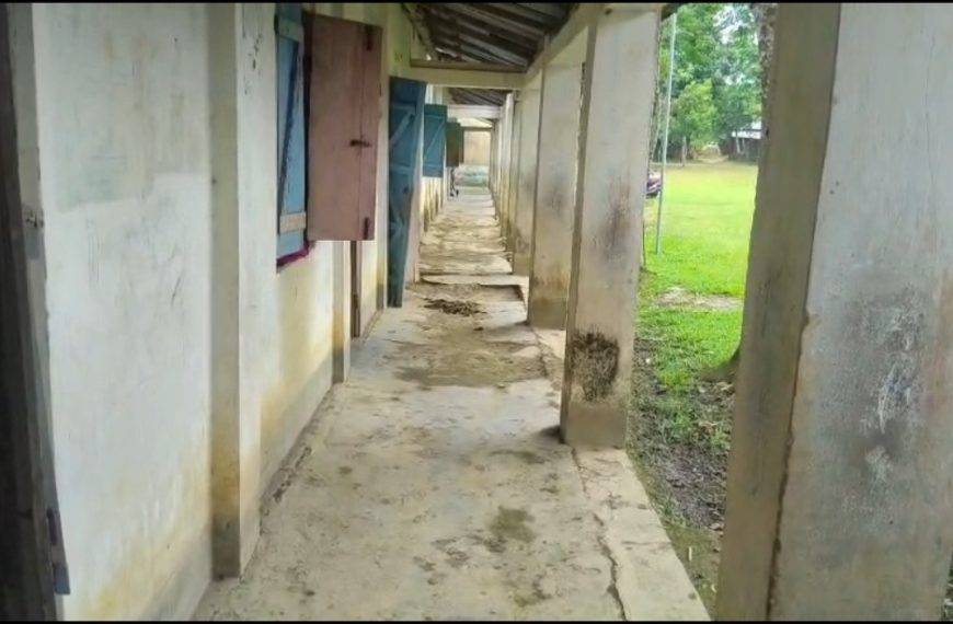 বেহাল দশায় সাব্রুমের মাধবনগর দ্বাদশ শ্রেণী বিদ্যালয়, প্রশাসনের হস্তক্ষেপের দাবি