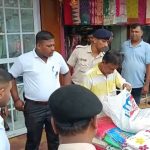ফুটপাত দখলমুক্ত করতে আগরতলা পুর নিগমের বড়সড় অভিযান, ভাঙা হল অবৈধ দোকানপাট